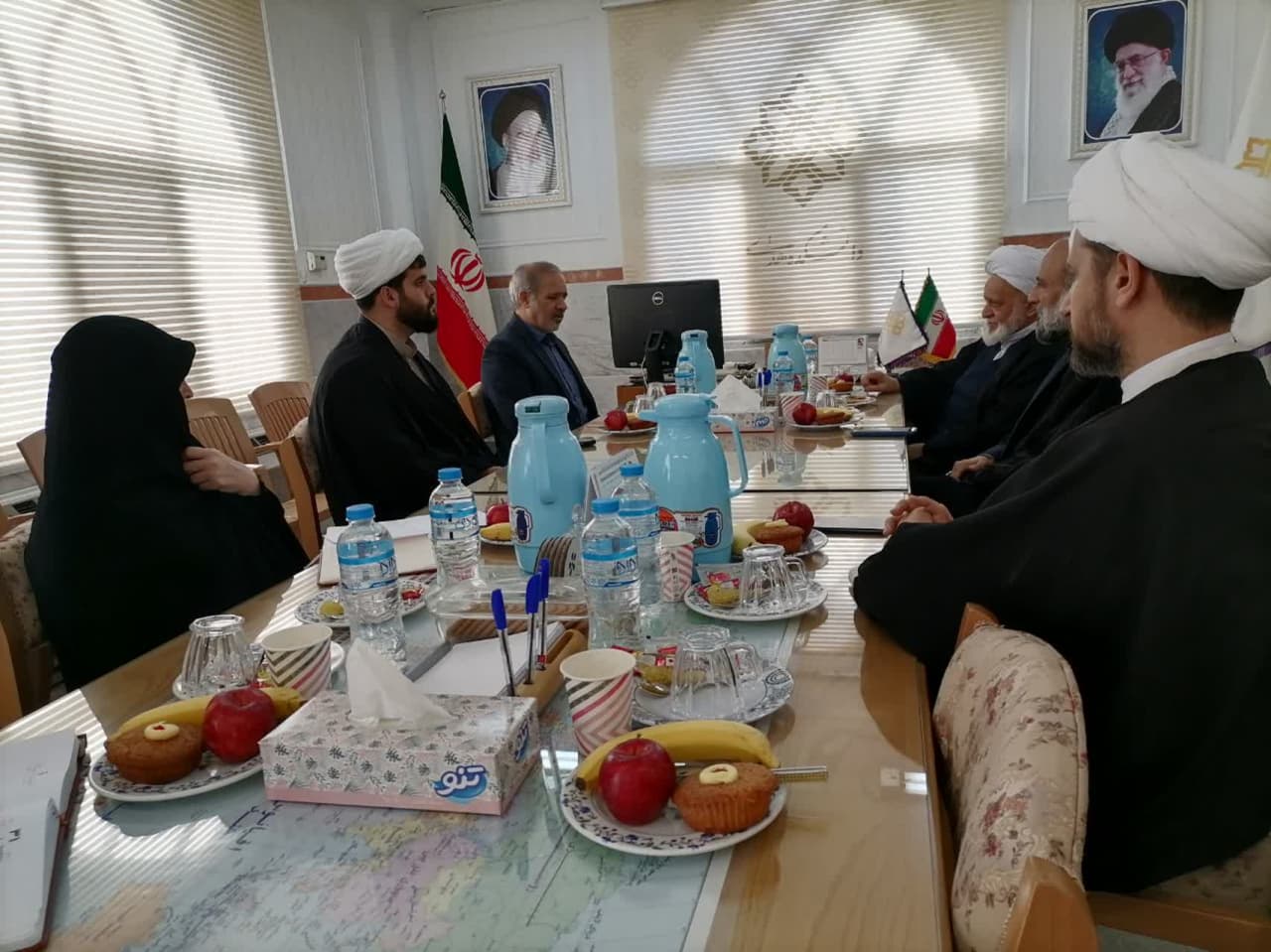 بازدید آیت الله مصباحی مقدم از دانشکده و جلسه با هیئت رئیسه