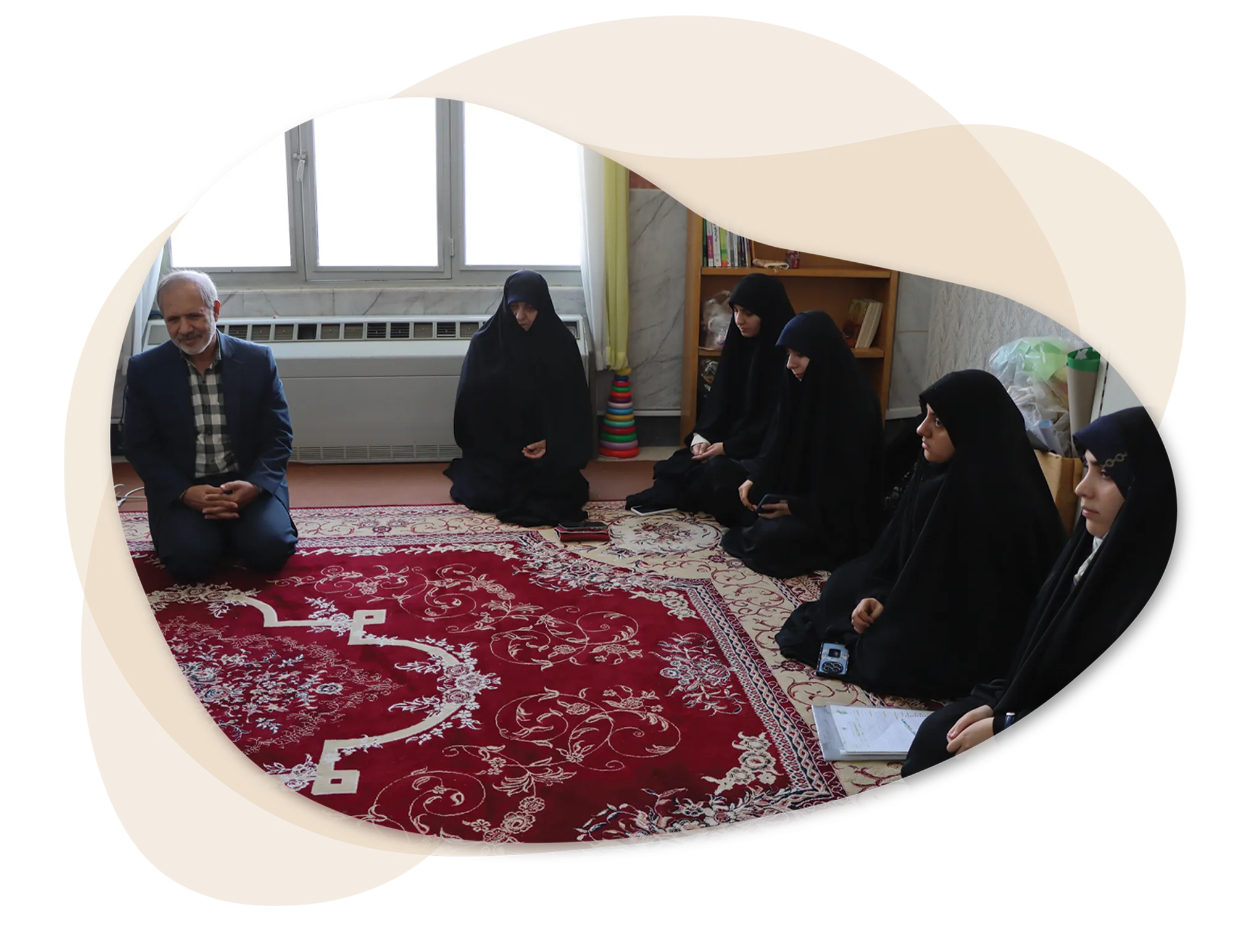 دیدار رئیس دانشکده هدی با فرمانده و اعضای بسیج دانشجویی